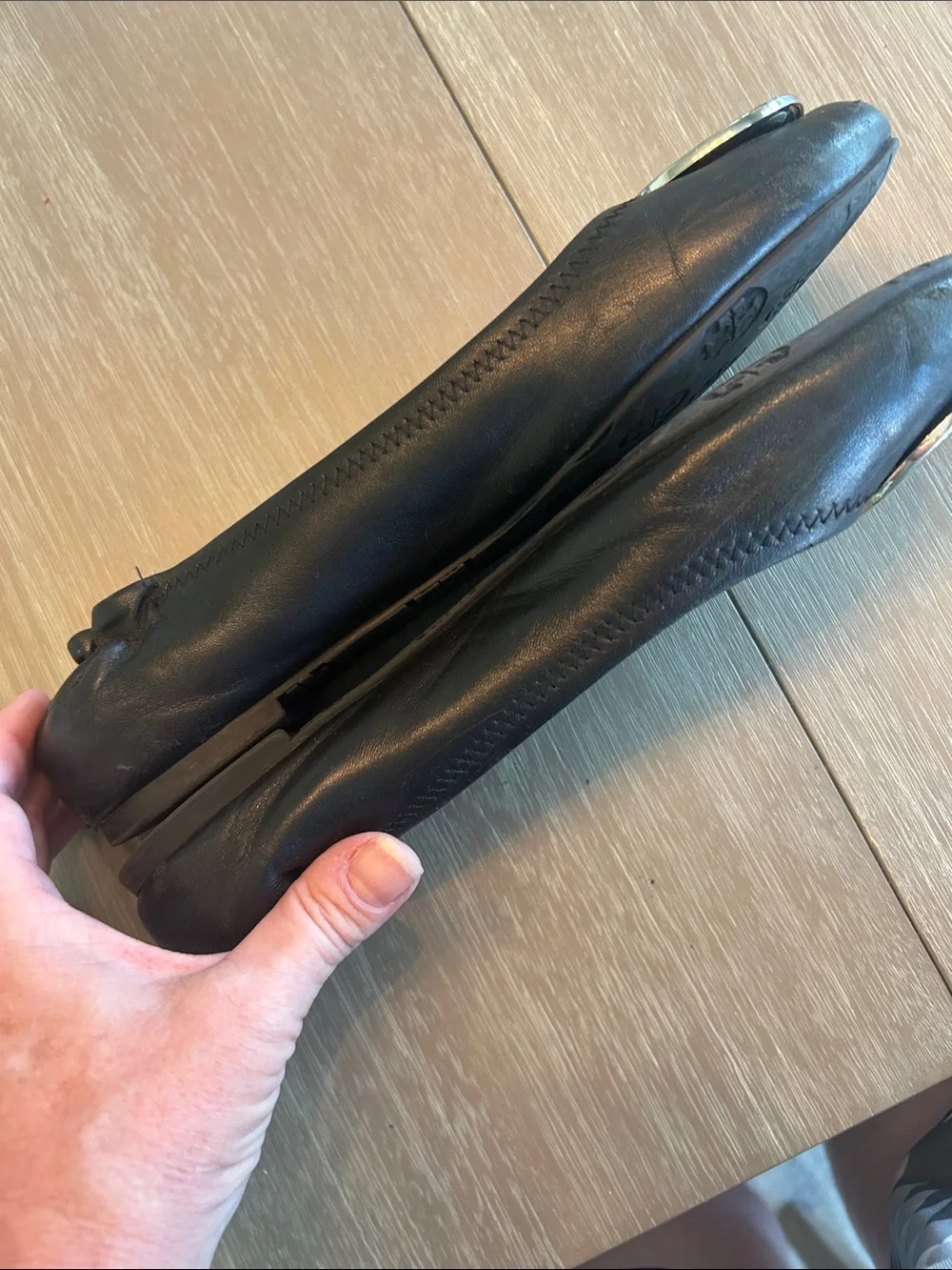 Tory Burch Black Leather Logo Round-Toe Ballet Flats